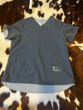 Figs Reversible Scrub Top